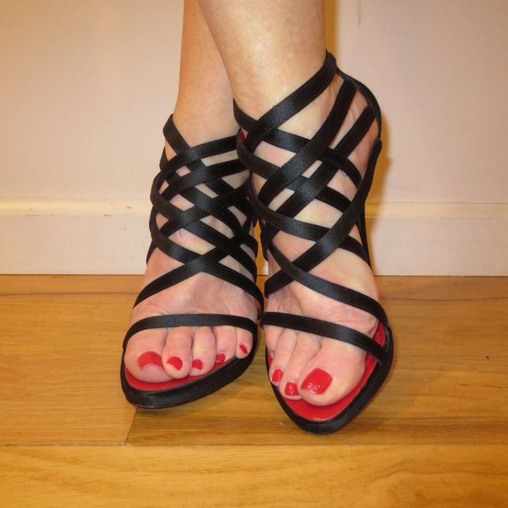 LAST CHANCE  CESARE PACIOTTI Black Satin Multi Strapped Mini Platforms - Picture 5 of 9